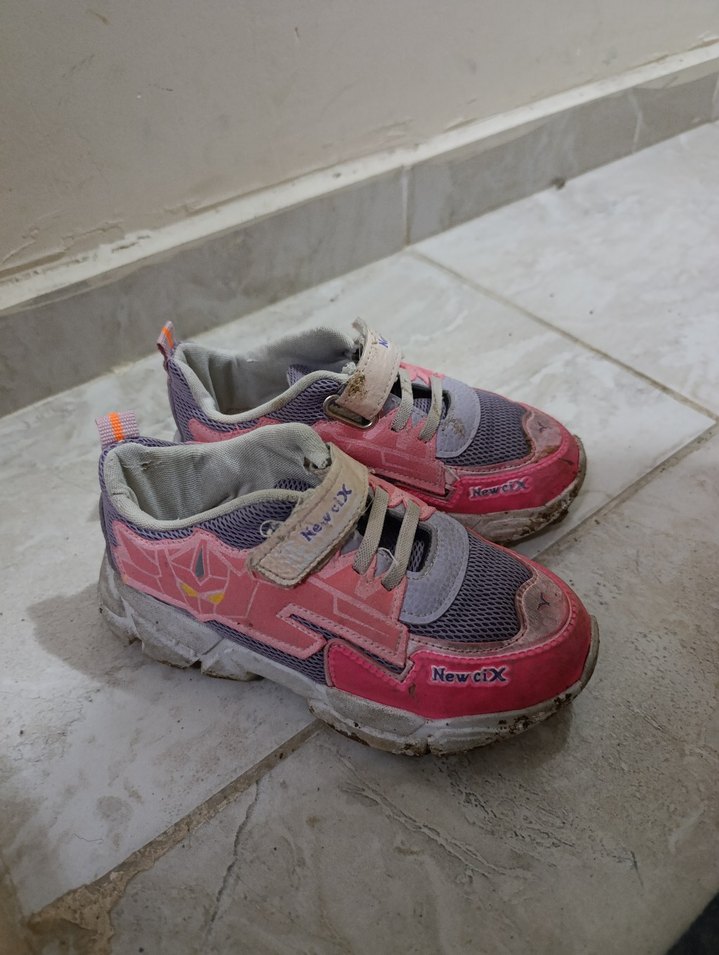 Kız Çocuk Pembe Velcro Bağcıklı Spor Ayakkabı - Görsel 2