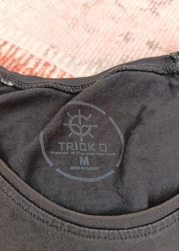 Siyah Baskılı Kısa Kollu Tişört - Görsel 3