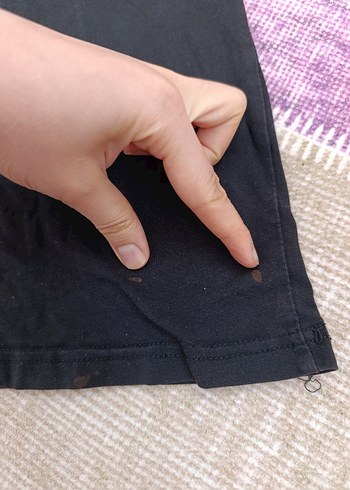 Siyah Baskılı Kısa Kollu Tişört - Görsel 4