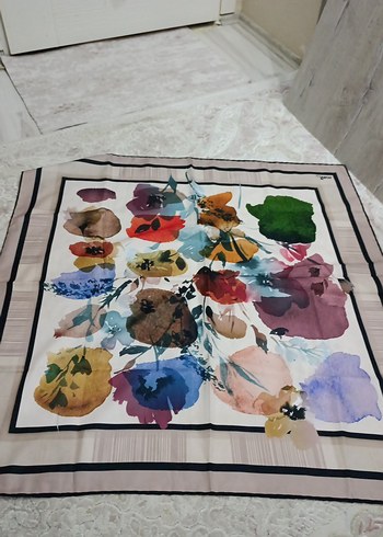 Çiçek Desenli Çok Renkli Kadın EŞARP - Görsel 3