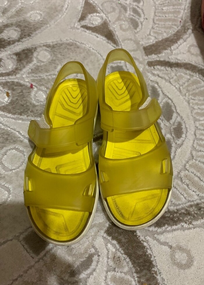 İgor sandalet 25 numara - Görsel 3