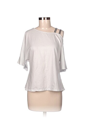Diğer T-shirt %70 İndirimli.