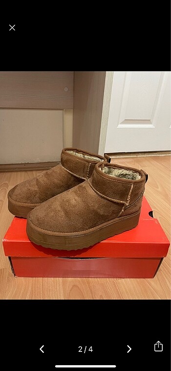 Ugg UGG BOT