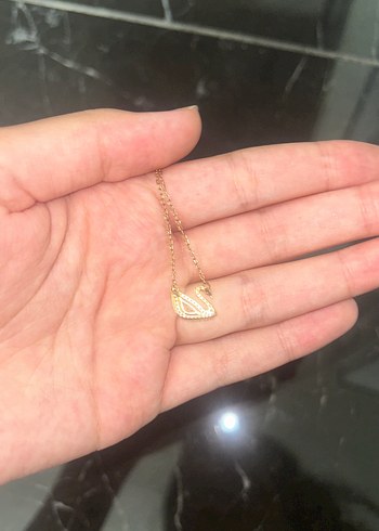 Beden pembe Renk Pembe Taşlı Zincir Detaylı Kuğu Kolye