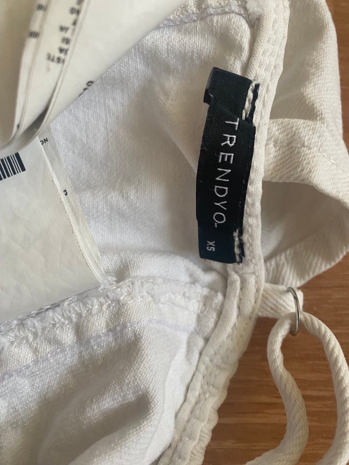 Beyaz Keten Askılı Midi Büstiyer - Görsel 3