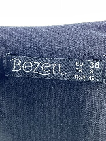 36 Beden siyah Renk PreLoved Kısa Elbise %70 İndirimli.