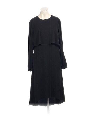 PreLoved Kısa Elbise %70 İndirimli.