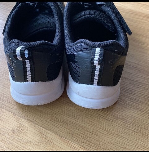 34 Beden Skechers çocuk spor ayakkabı