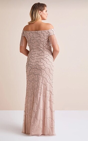 38 Beden Oleg Cassini Elbise