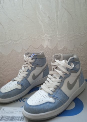 Nike Nike Air Jordan 1 Retro High OG Hyper Royal