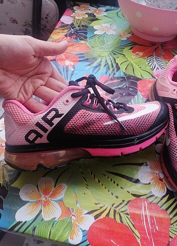 37,5 Beden pembe Renk Orjinall nike