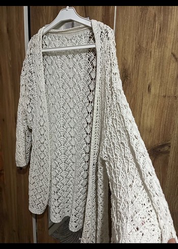 Dantel Detaylı Beyaz Kadın Hırka - Görsel 2