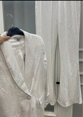 Diğer Nikah Takım Elbise