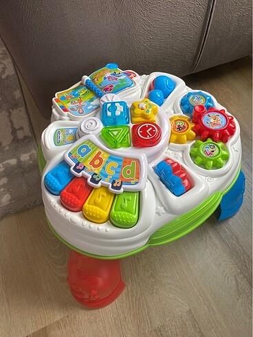 Baby Clementoni Aktivite masası