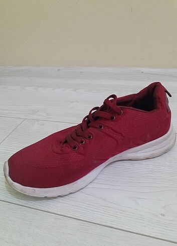 37 Beden bordo Renk Spor ayakkabı