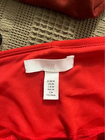 H&M Straplez kırmızı elbise