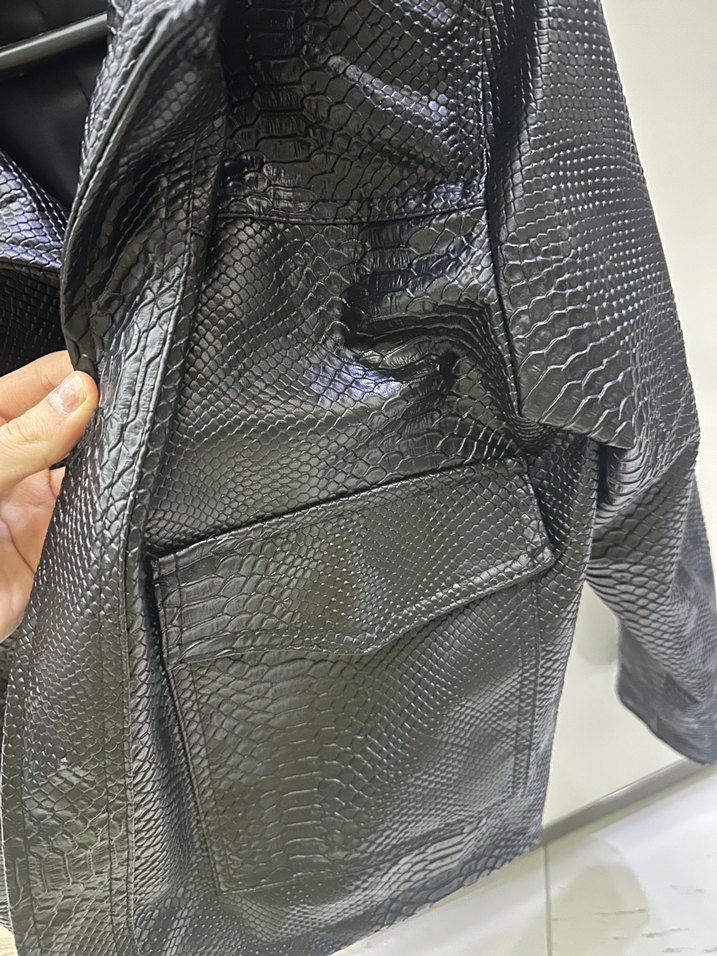 Yılan Desenli Siyah Deri Kadın Biker Ceket S/M uyumlu - Görsel 4