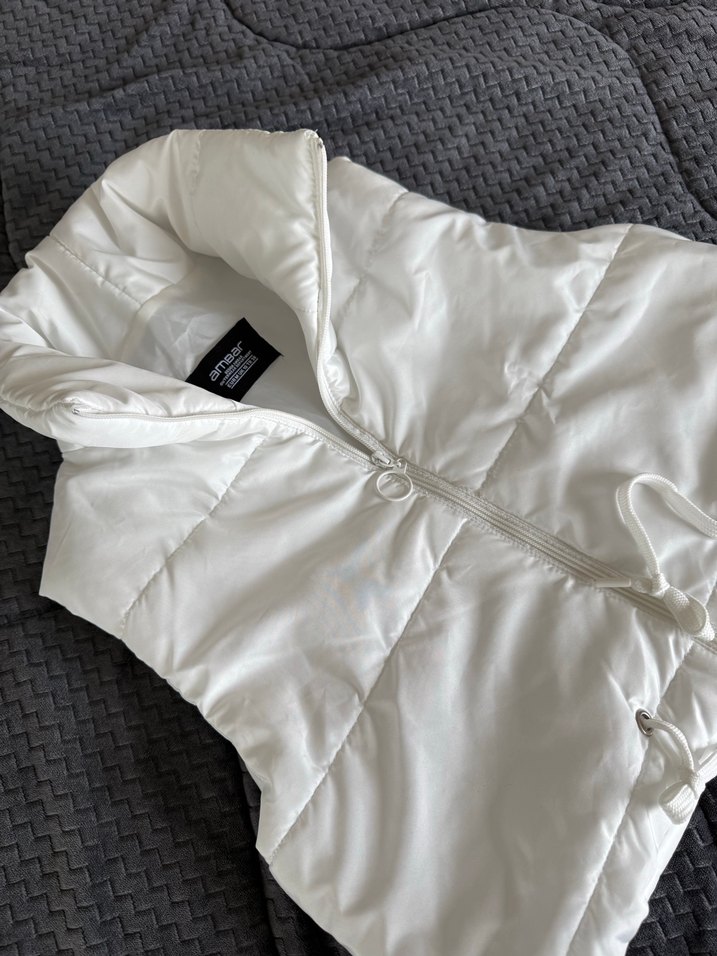 Beyaz Yüksek Yaka Fermuarlı Kadın şişme Yelek - Görsel 3