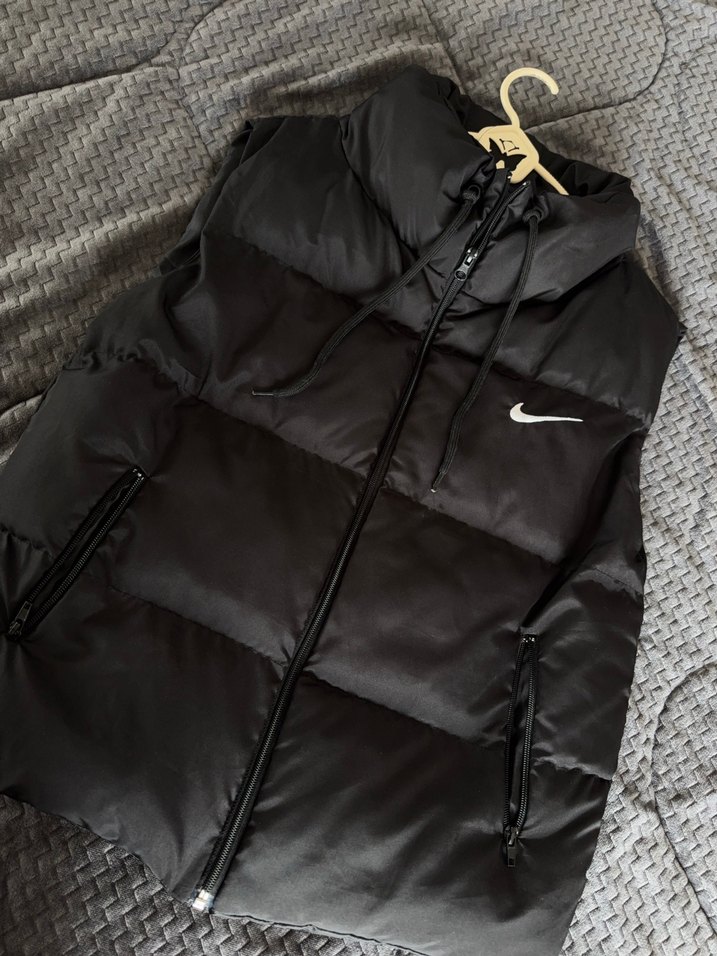 Siyah Nike Fermuarlı şişme  Yelek - Görsel 3