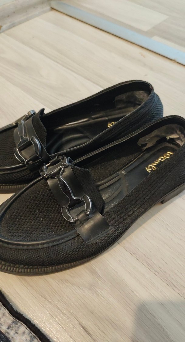 Siyah Yılan Desenli Tokalı Kadın Ayakkabı - Görsel 3