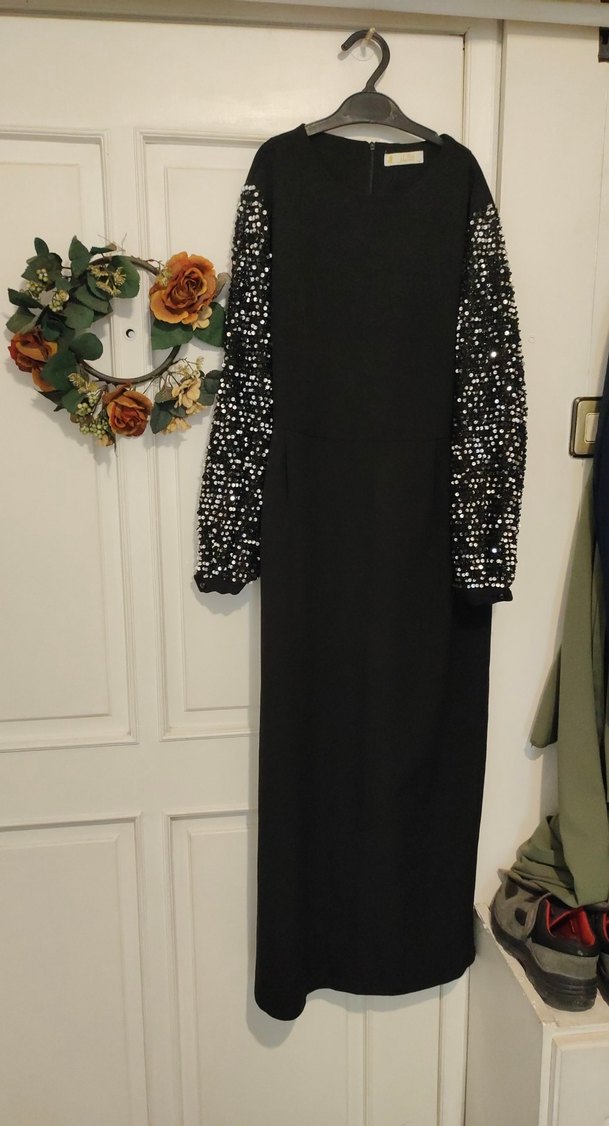 Uzun Kollu Siyah Payetli Uzun Elbise - Görsel 2