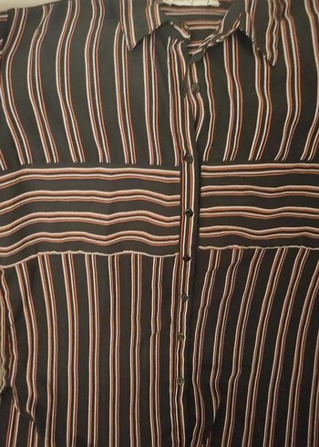 Düğmeli Çizgili Kadın Gömlek - Görsel 2