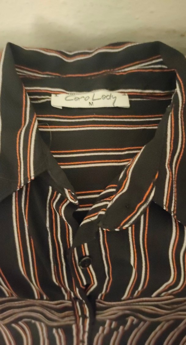 Düğmeli Çizgili Kadın Gömlek - Görsel 4