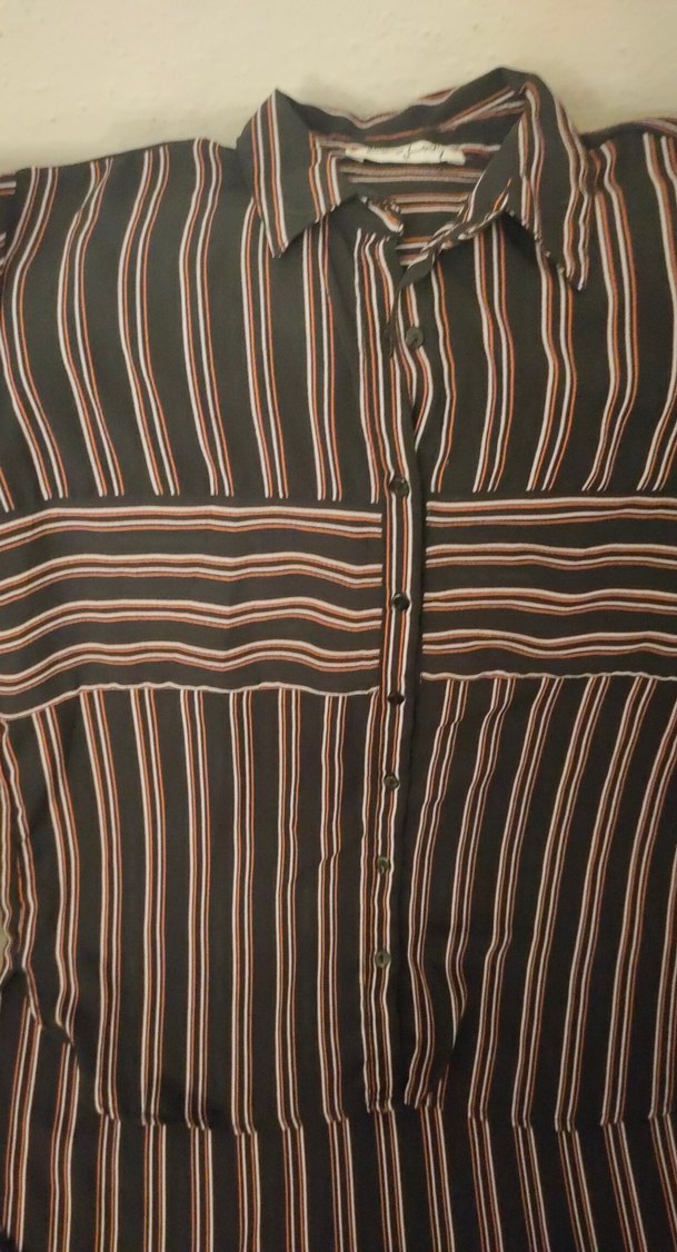 Düğmeli Çizgili Kadın Gömlek - Görsel 2