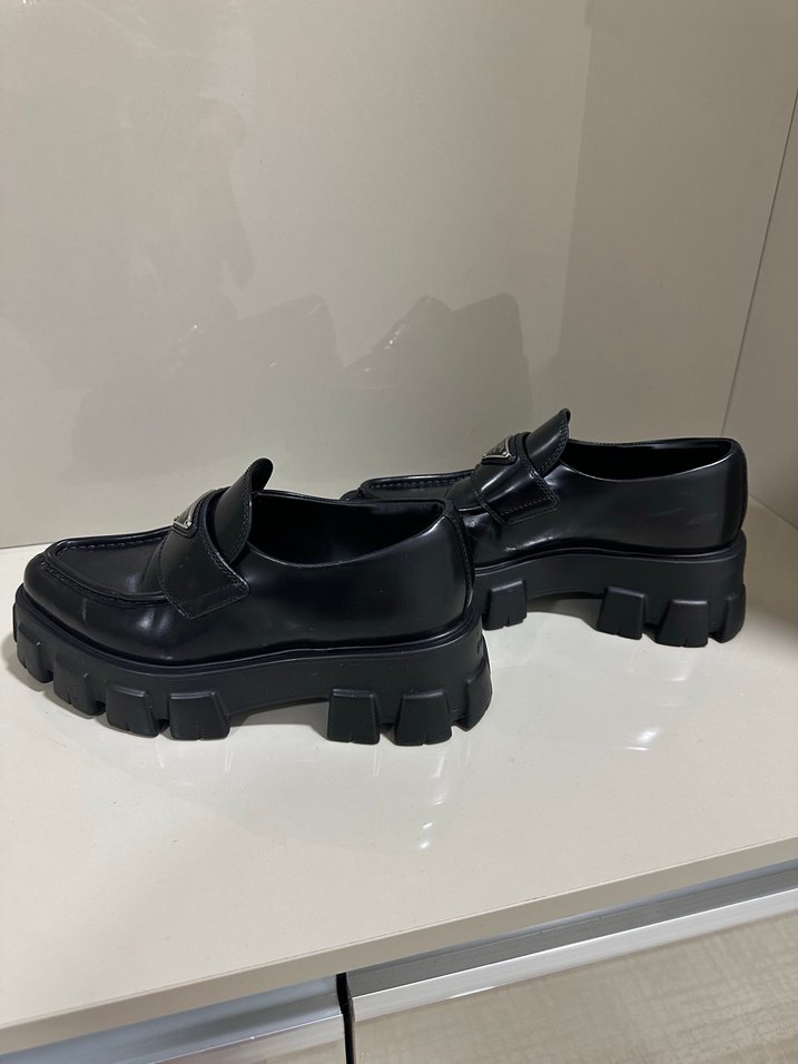 Prada Siyah Platform Topuklu Kadın Loafer - Görsel 4