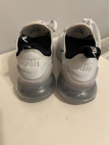 37,5 Beden beyaz Renk Nike Air 270