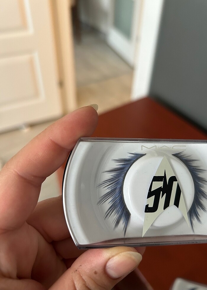 MAC Takma Kirpik - Görsel 3