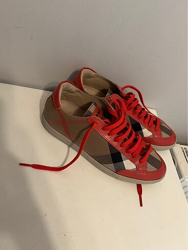 Burberry Burberry Ayakkabı