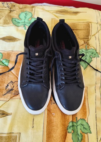 Siyah Sneaker Ayakkabı