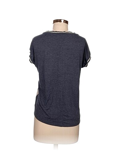 s Beden Koton T-shirt %70 İndirimli.