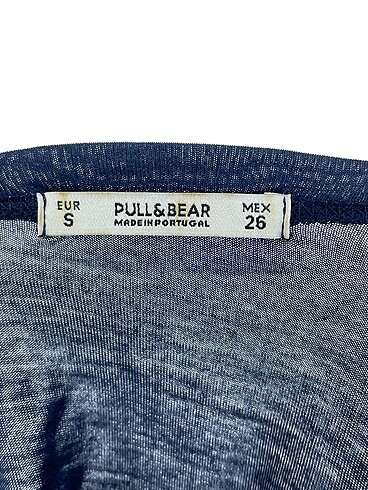 s Beden lacivert Renk Pull and Bear T-shirt %70 İndirimli.