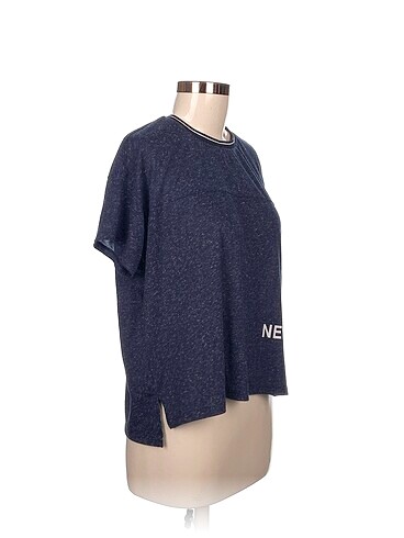 Pull and Bear Pull and Bear T-shirt %70 İndirimli.