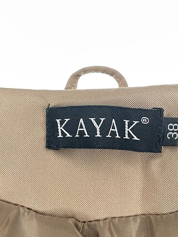38 Beden çeşitli Renk Diğer Trenchcoat %70 İndirimli.