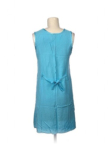 universal Beden PreLoved Kısa Elbise %70 İndirimli.