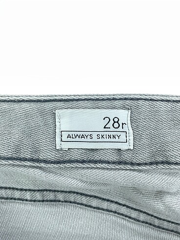 28 Beden çeşitli Renk PreLoved Jean / Kot %70 İndirimli.