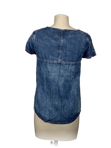 s Beden PreLoved Bluz %70 İndirimli.