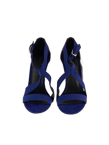 38 Beden Bershka Stiletto %70 İndirimli.
