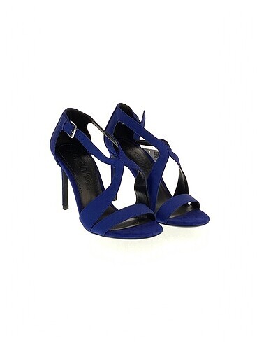 Bershka Bershka Stiletto %70 İndirimli.