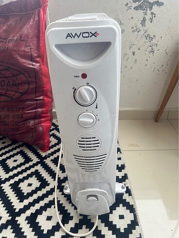 AWOX 11 dilimli yağlı fanlı elektrikli ısıtıcı radyatör