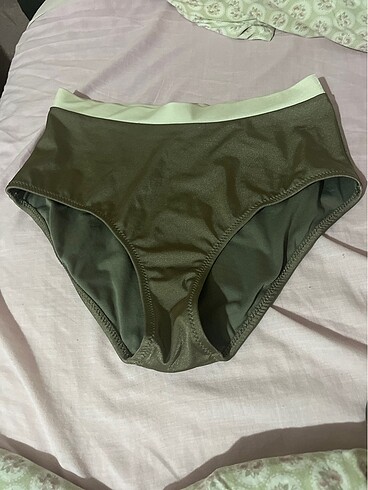 Yükselbel bikini altı