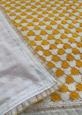 Sarı Beyaz motifli Çocuk Battaniyesi - Görsel 4