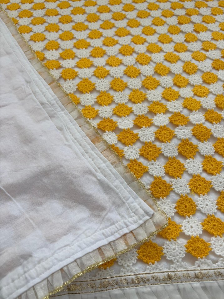 Sarı Beyaz motifli Çocuk Battaniyesi - Görsel 4