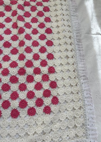 Pembe Beyaz motifli Örme Battaniye - Görsel 4