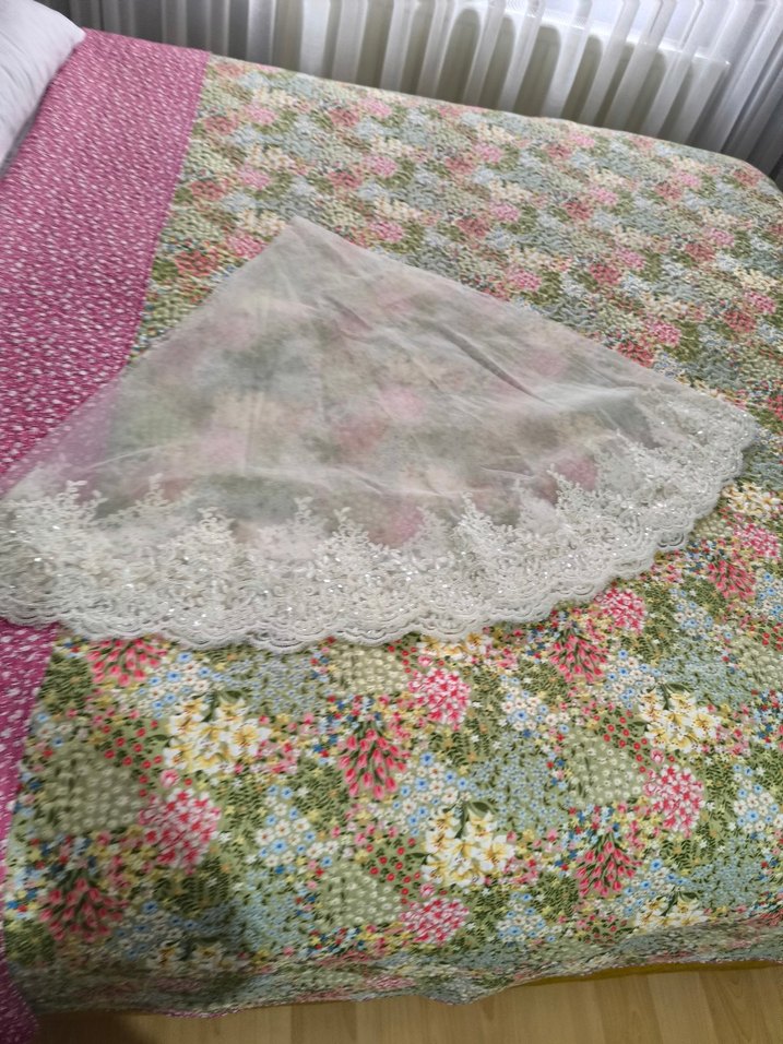 gelin duvağı tek kullanimlik yani bursefer kullanildi - Görsel 2