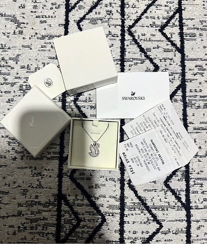 Beden Swarovski Iconic Swan Kolye