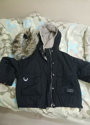 xs Beden Bershka mont